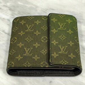 Louis Vuitton New Wallet Mini Monogram Olive Green